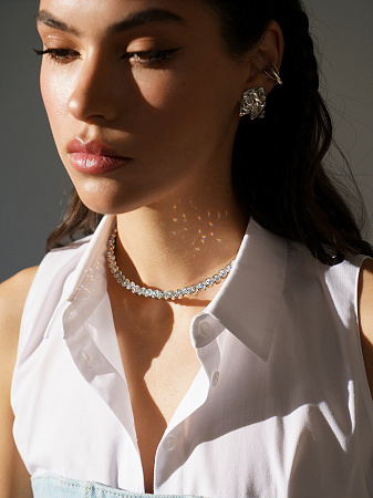 Искристый чокер с кристаллами
