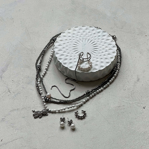 Мини-серьги с перламутром Мини-серьги с перламутром