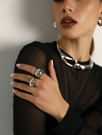 Каплевидное объемное кольцо