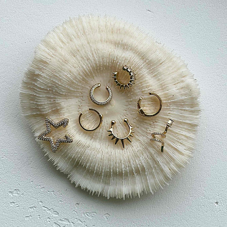 Космический кафф с цирконами Космический кафф с цирконами