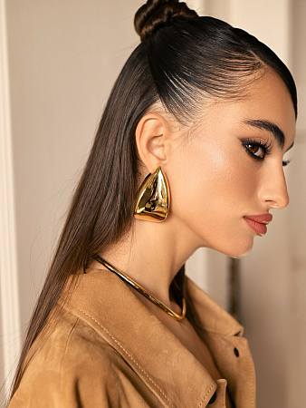 Яркие серьги-лепестки