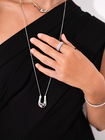 Утонченное кольцо с цирконами