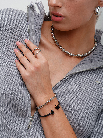 Глянцевый чокер из 3D-деталей