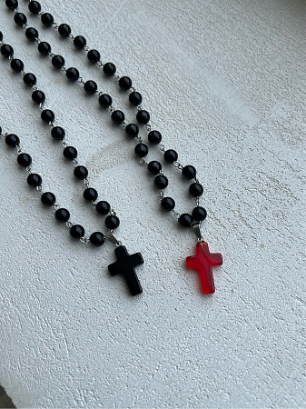 Элегантная подвеска с бусинами