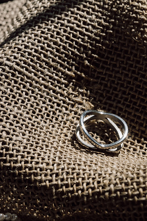 Базовое кольцо с переплетом