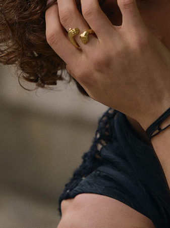 Современное кольцо объятия