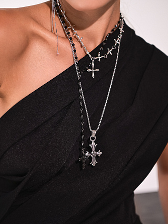 Цепь с крестом в духе dark fashion