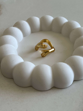 Современное кольцо объятия