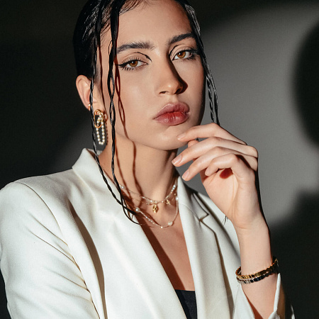 Утонченный резной браслет