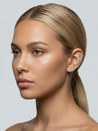 Необычный кафф с цирконами