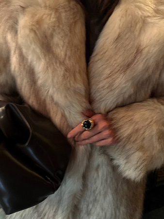 Контрастное кольцо-перстень