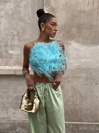 Примечательные серьги-пусеты