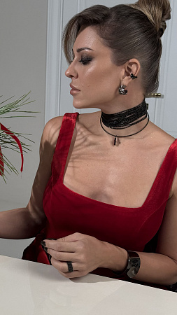 Лаконичное сияющее кольцо