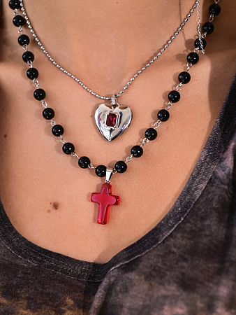 Элегантная подвеска с бусинами