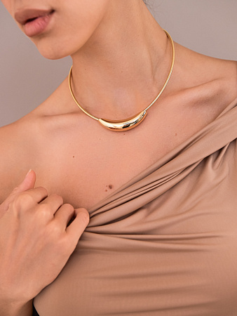 Чокер с подвижной деталью