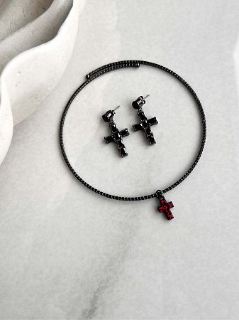 Готический чокер с крестом