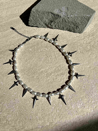 Дерзкий перламутровый чокер