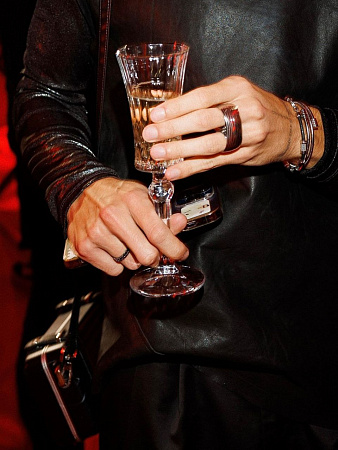 Фактурный браслет-шнур