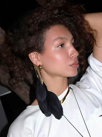 Кафф в бохо стиле с перьями