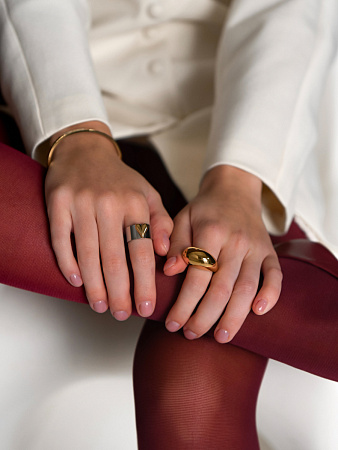 Романтичное двухцветное кольцо