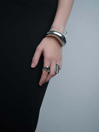 Двухъярусный браслет с камнями