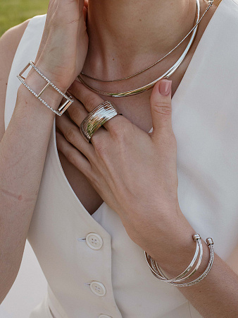 Двухъярусный браслет с камнями