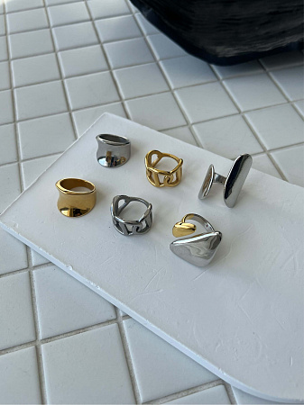 Лаконичное кольцо-перстень