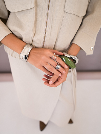 Лаконичное кольцо-перстень