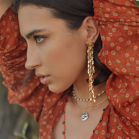 Ниспадающие серьги-лепестки